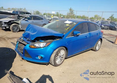 2014 Ford Focus Titanium из США, поврежденный, VIN 1FADP3N28EL280626
